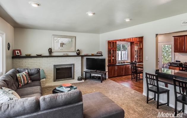 For Sale: 3 Hermosa Pl Woodland, CA 95695
