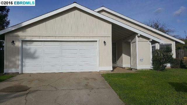 1311 Spruce Dr