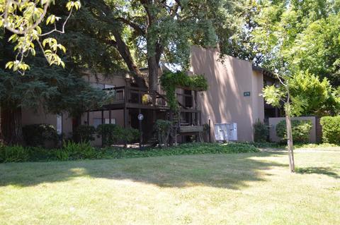 879 E Woodside Ln #4