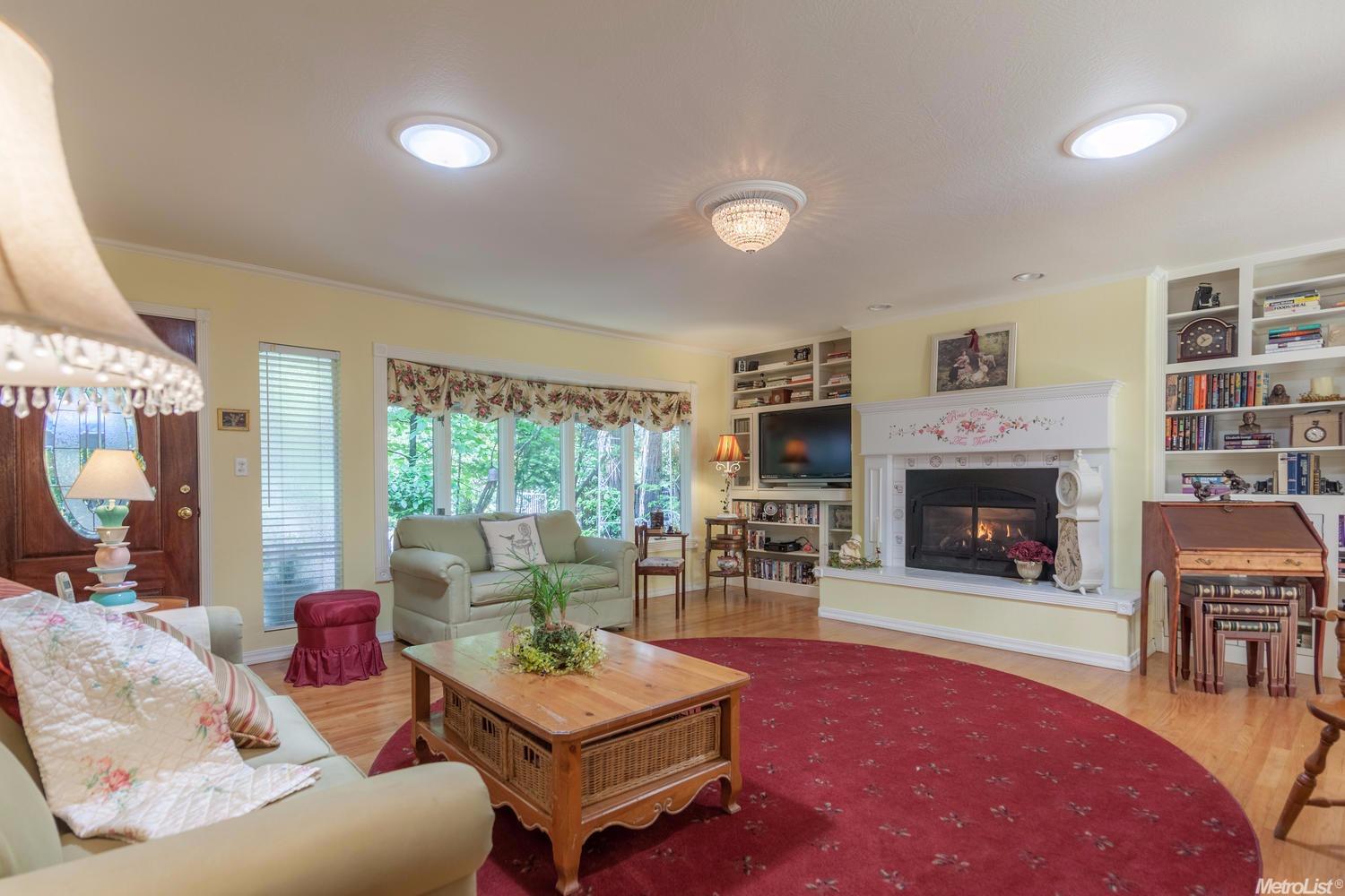 For Sale: 5463 Gilmore Rd Pollock Pines, CA 95726