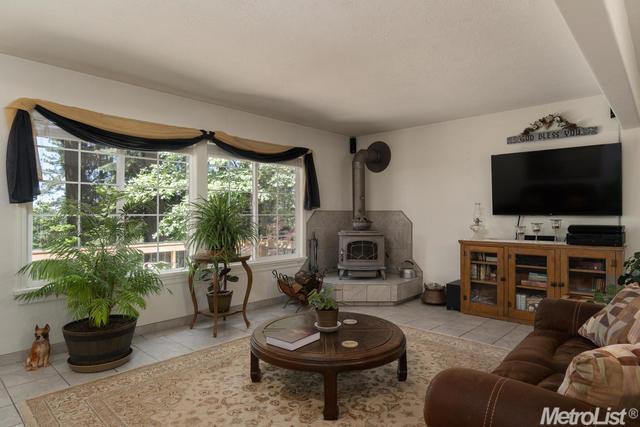 For Sale: 6928 Pony Express Trl Pollock Pines, CA 95726