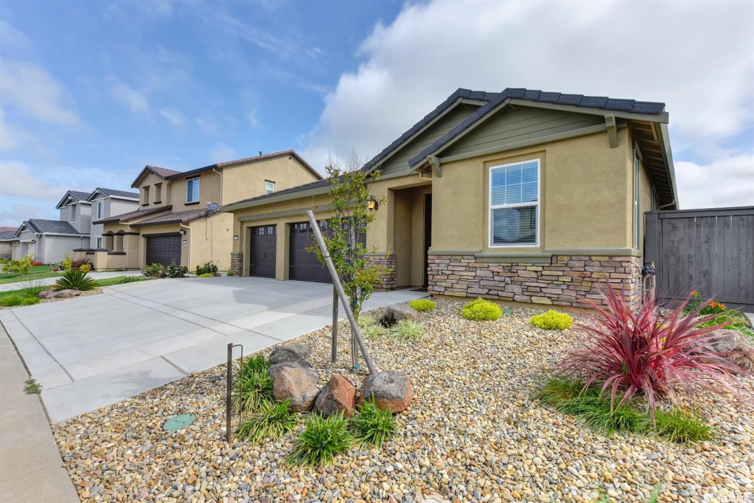 11895 Cobble Brook Dr
