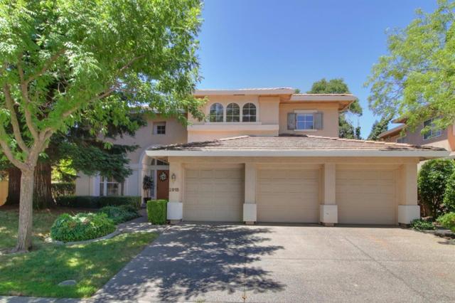 2608 Prestwick Dr