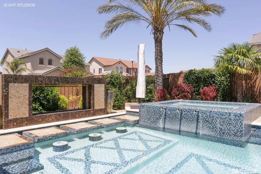 For Sale: 1680 Testarossa Way Roseville, CA 95747