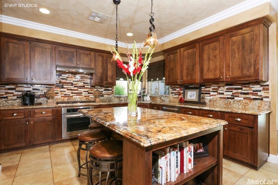 For Sale: 1680 Testarossa Way Roseville, CA 95747
