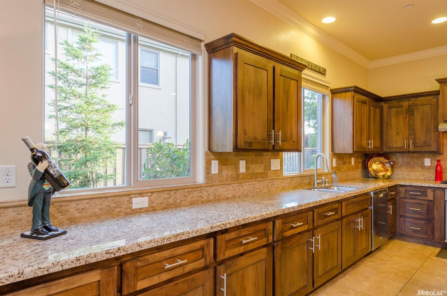For Sale: 4710 Waterstone Dr Roseville, CA 95747