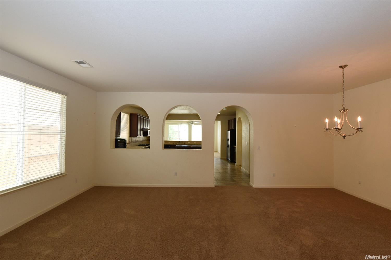 For Sale: 9818 W Elston Cir Elk Grove, CA 95757
