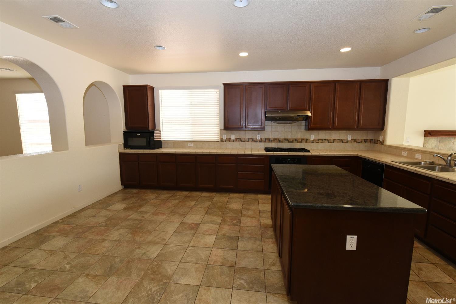 For Sale: 9818 W Elston Cir Elk Grove, CA 95757