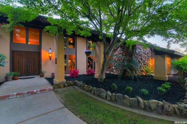 7700 Sleepy River Way