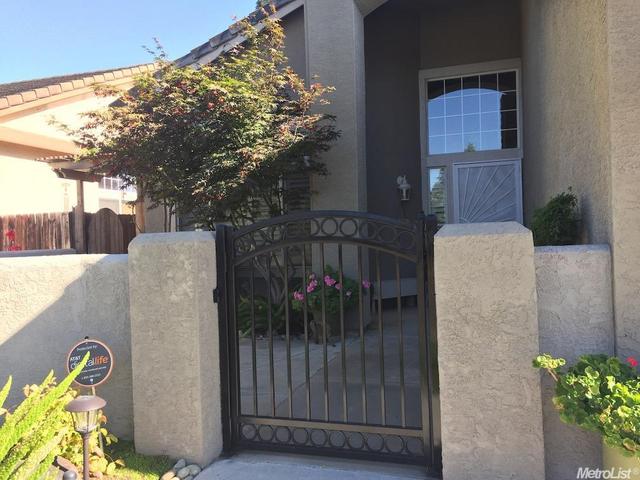 5800 Laguna Trail Way