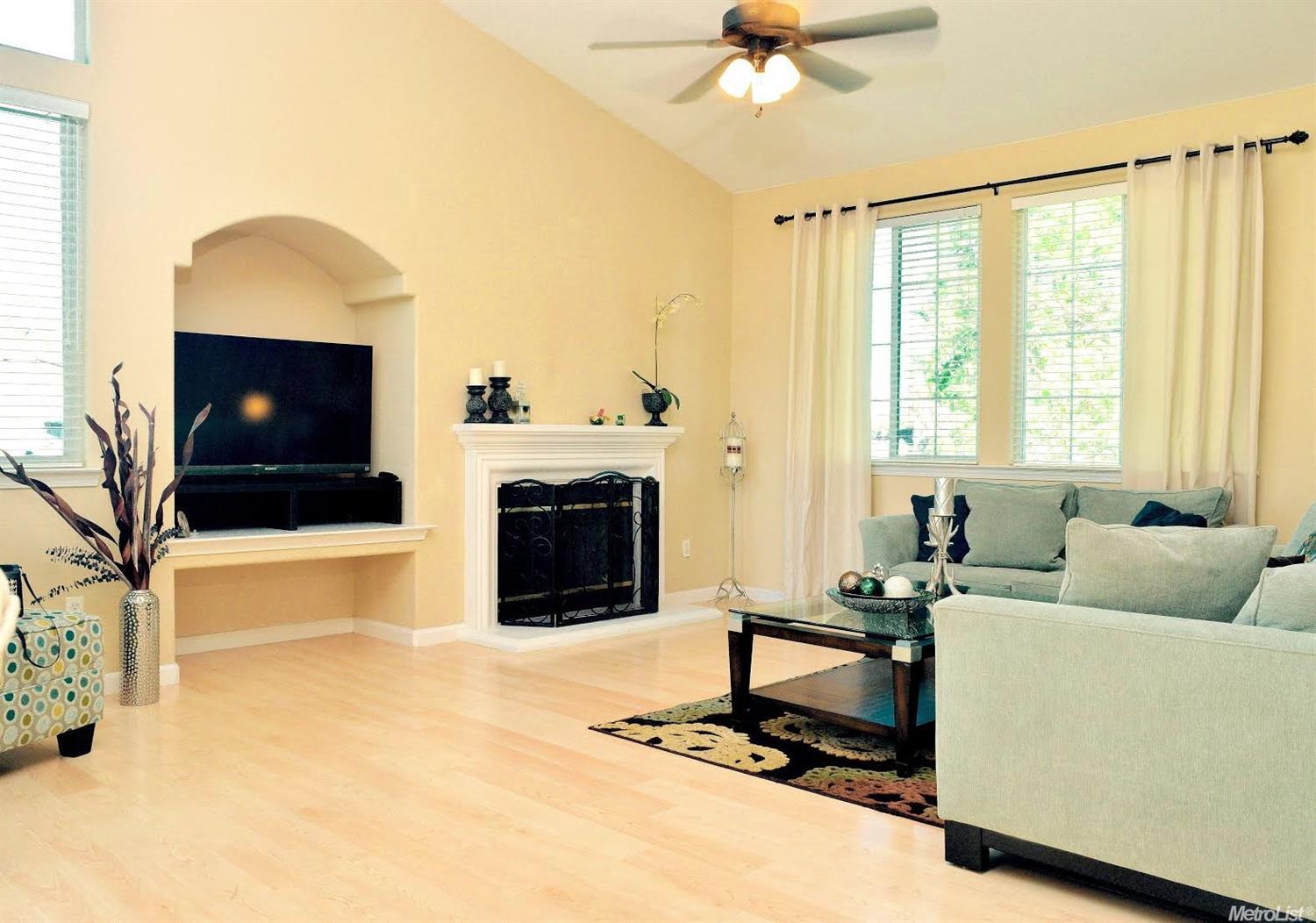 For Sale: 3435 Marsh Creek Way Elk Grove, CA 95758