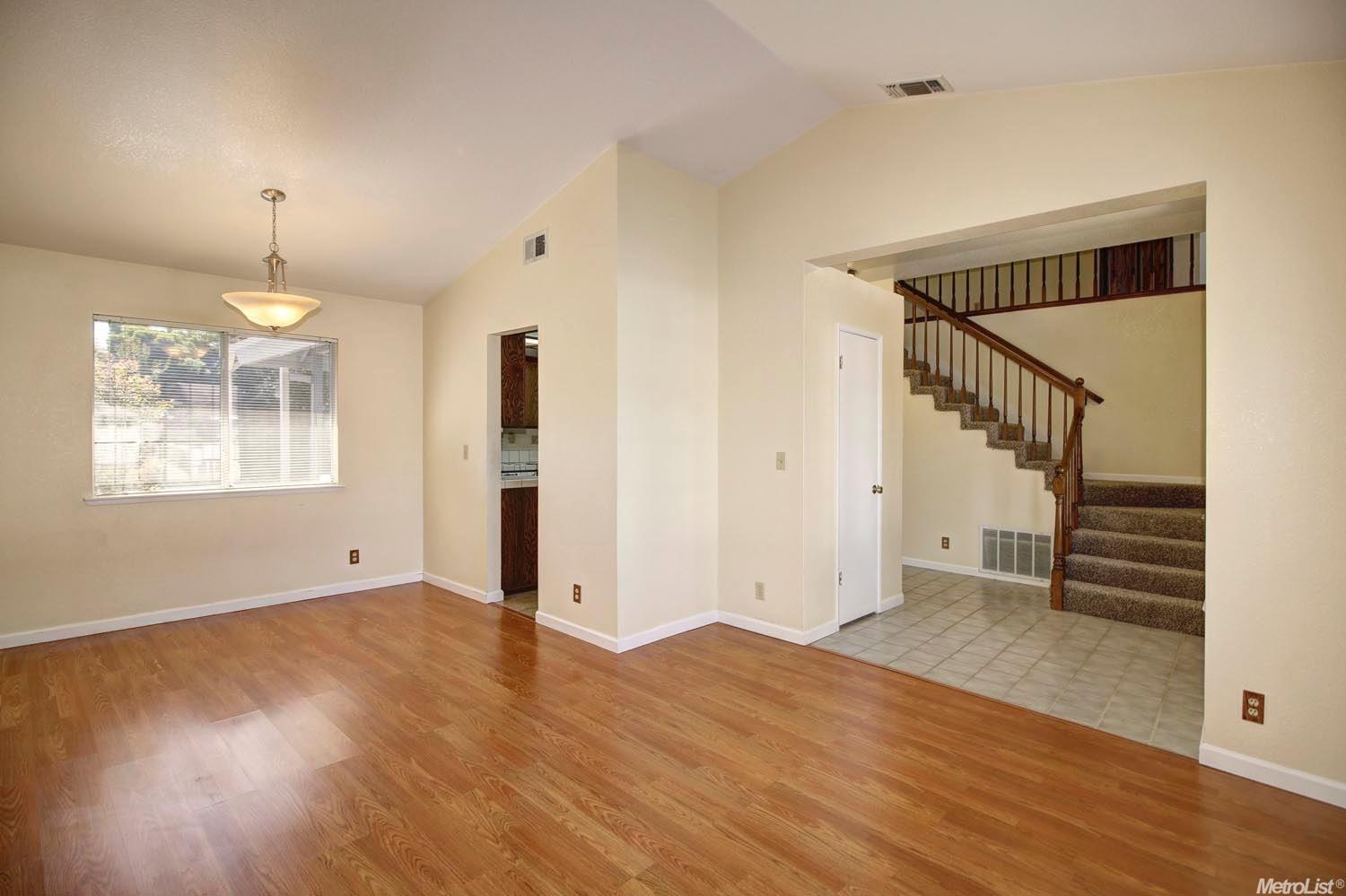 For Sale: 6713 Paseo Del Sol Way Elk Grove, CA 95758
