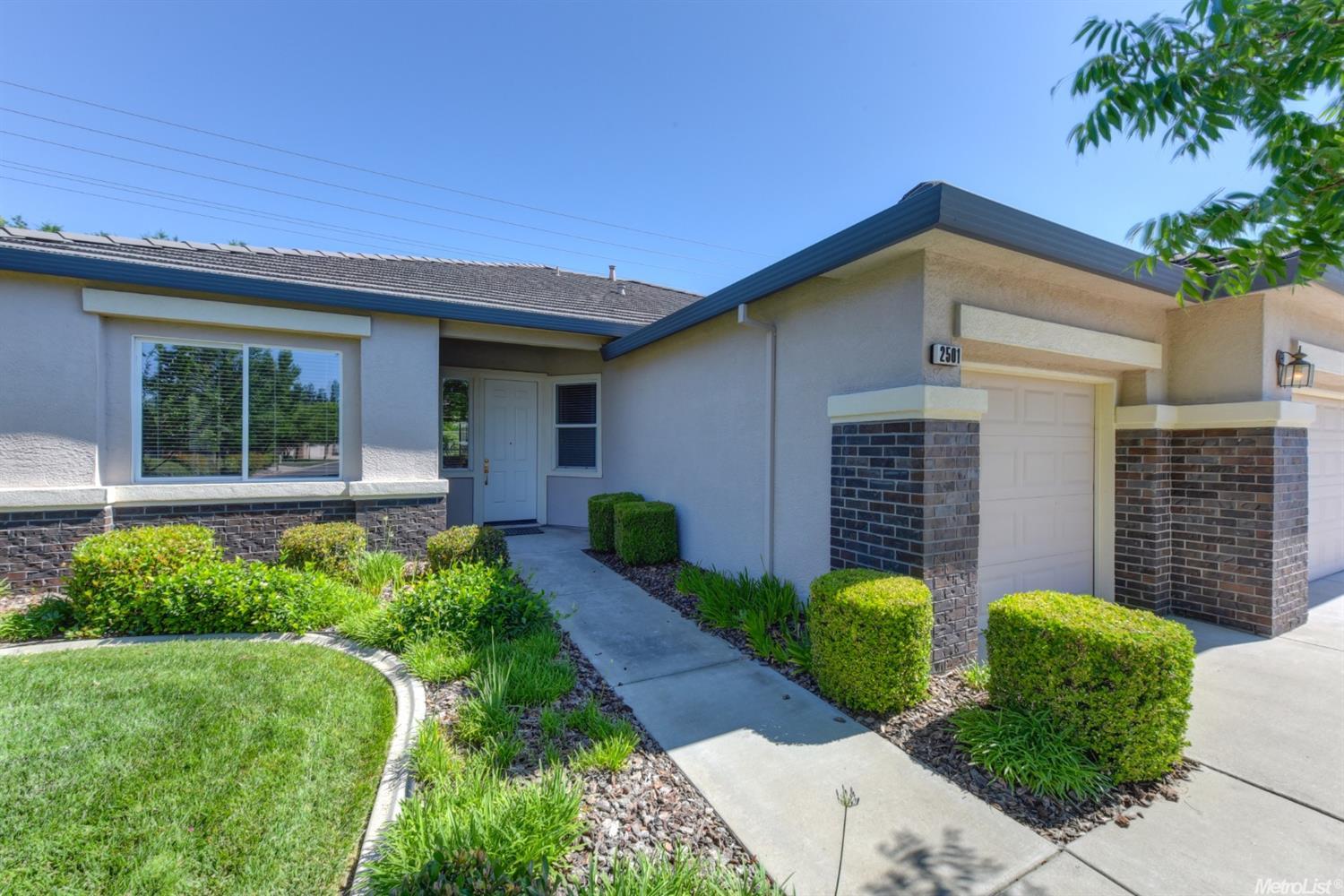 For Sale: 2501 Emerald Lake Ln Elk Grove, CA 95758