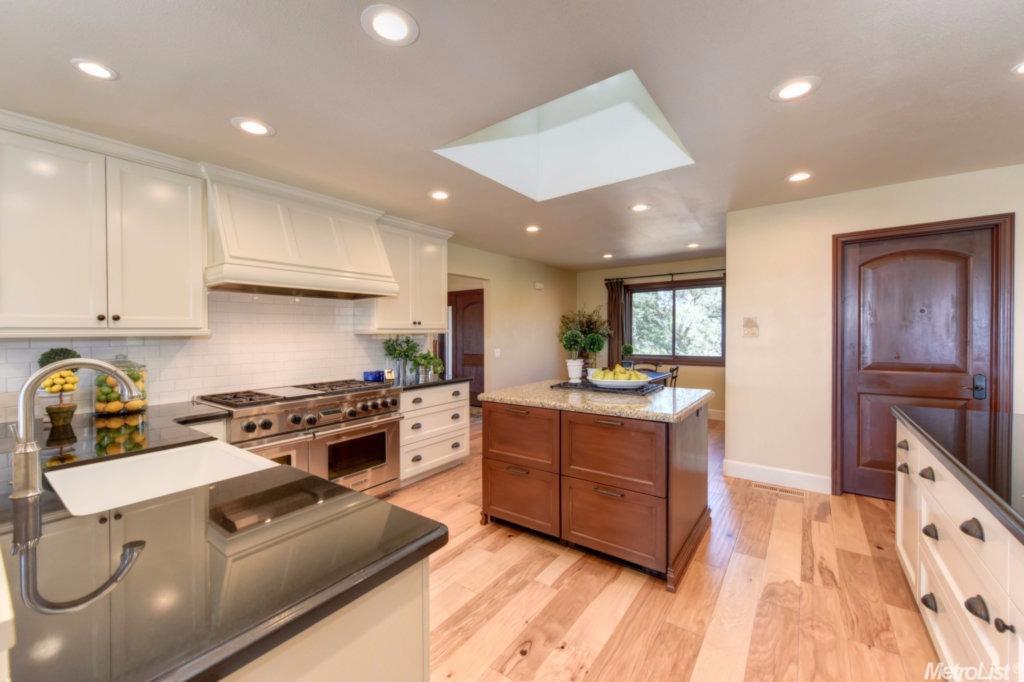 For Sale: 1335 Lakehills Dr El Dorado Hills, CA 95762