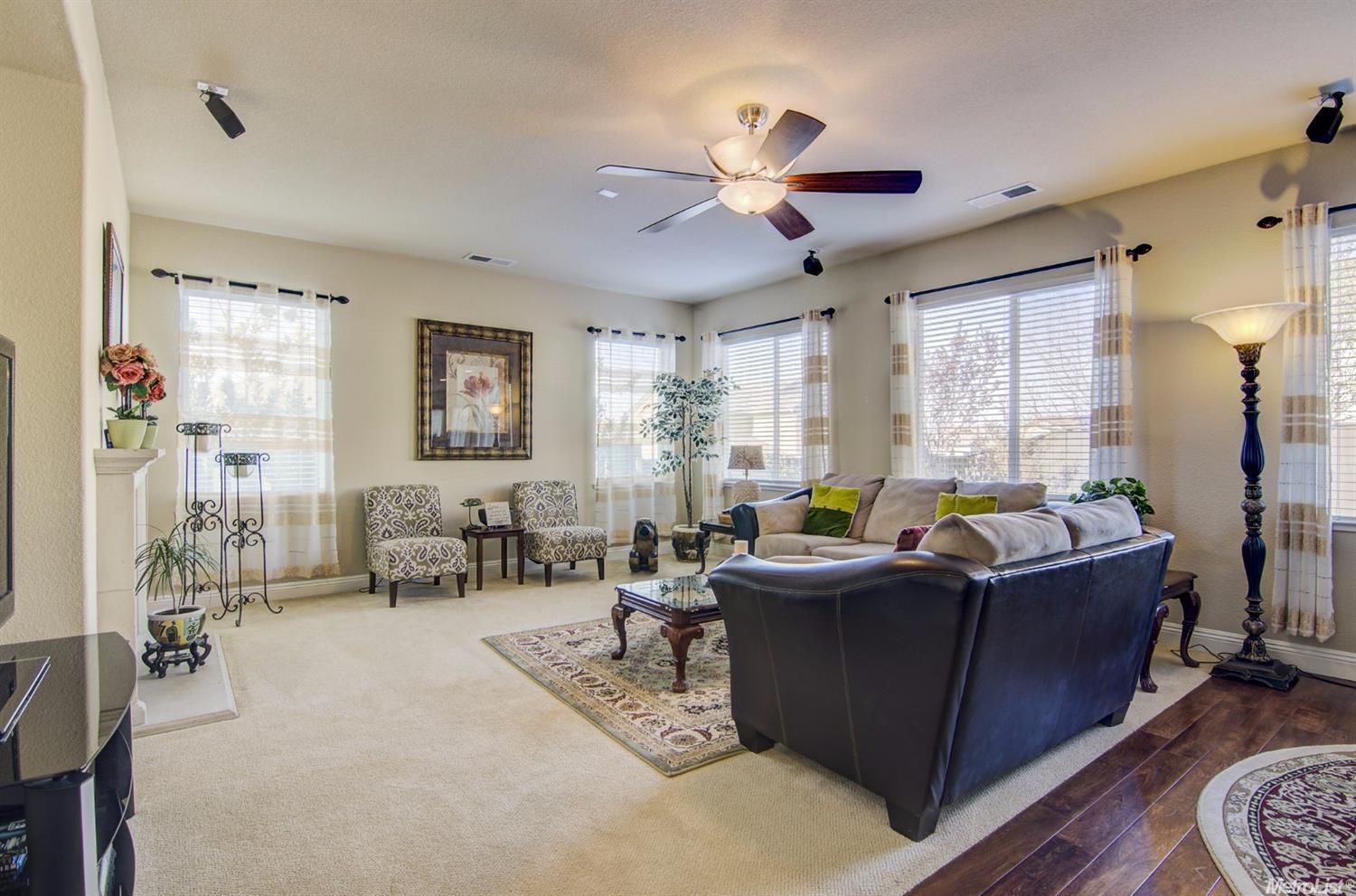 For Sale: 901 Aubree Ln Rocklin, CA 95765