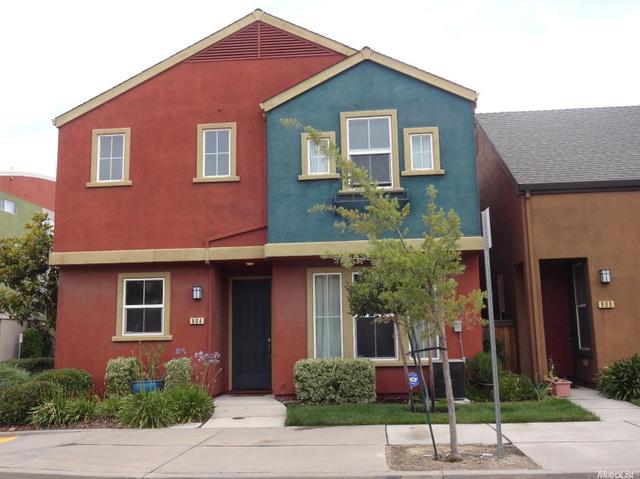 845 Bronze Ln
