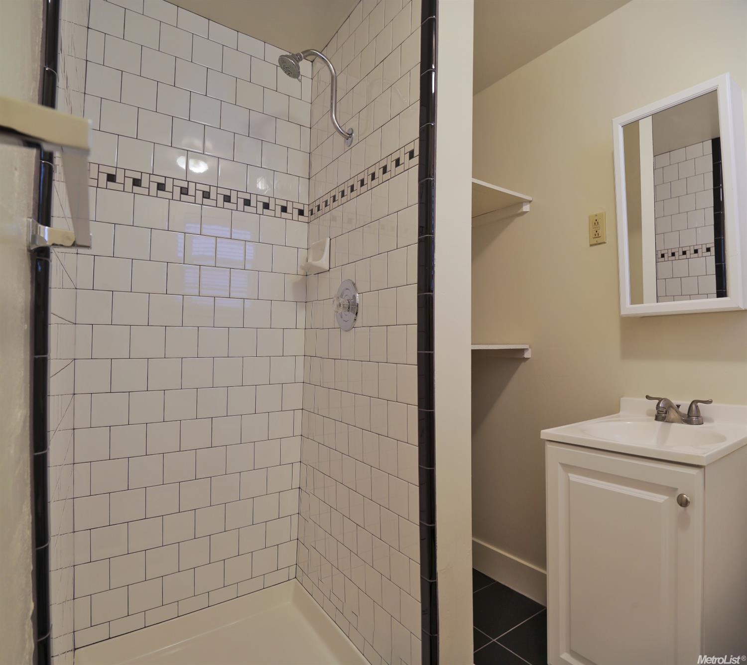 1410 G St