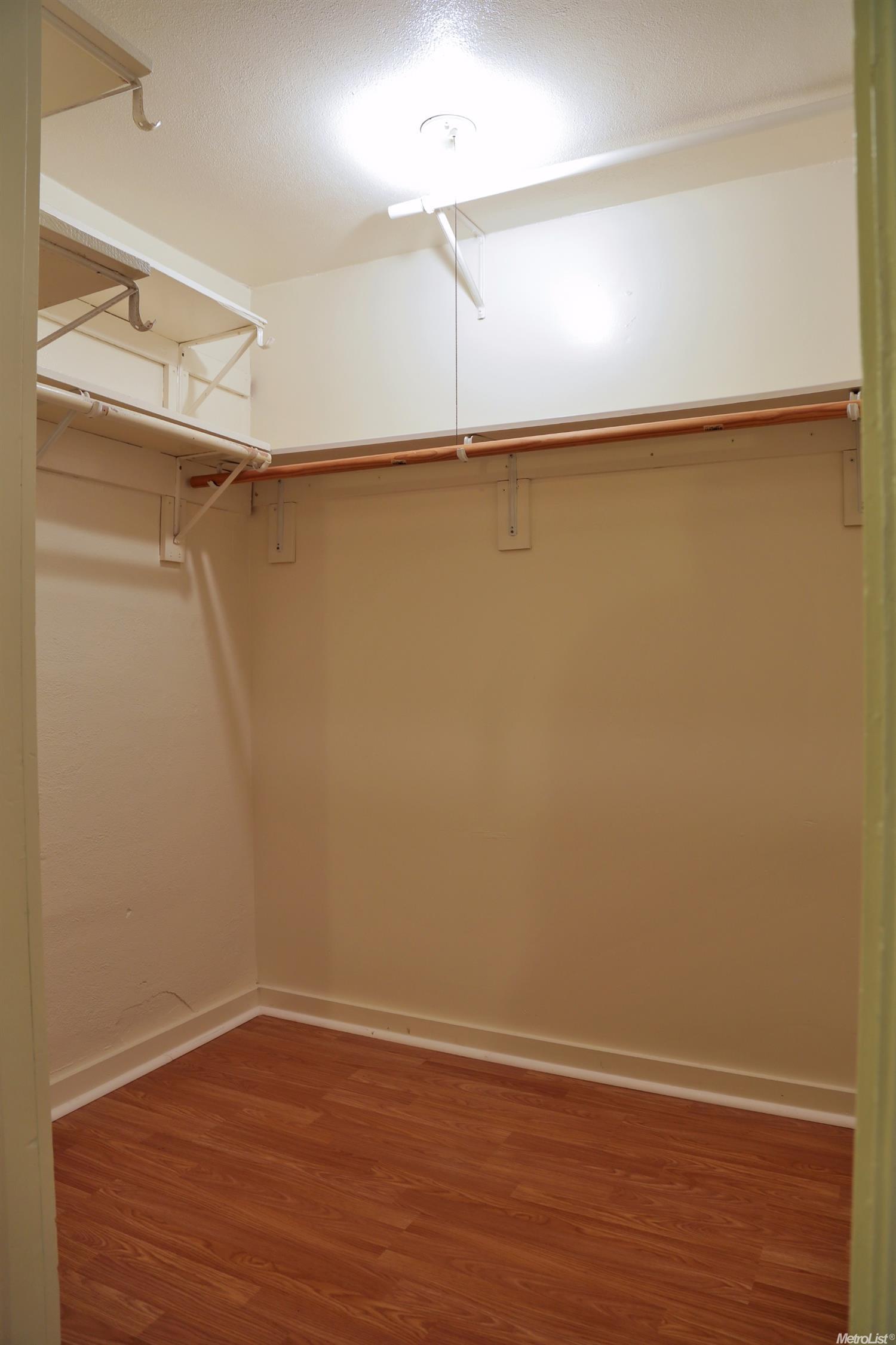 1410 G St