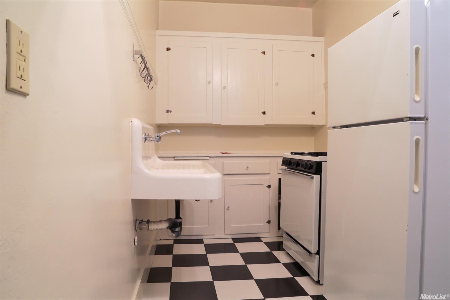 1410 G St