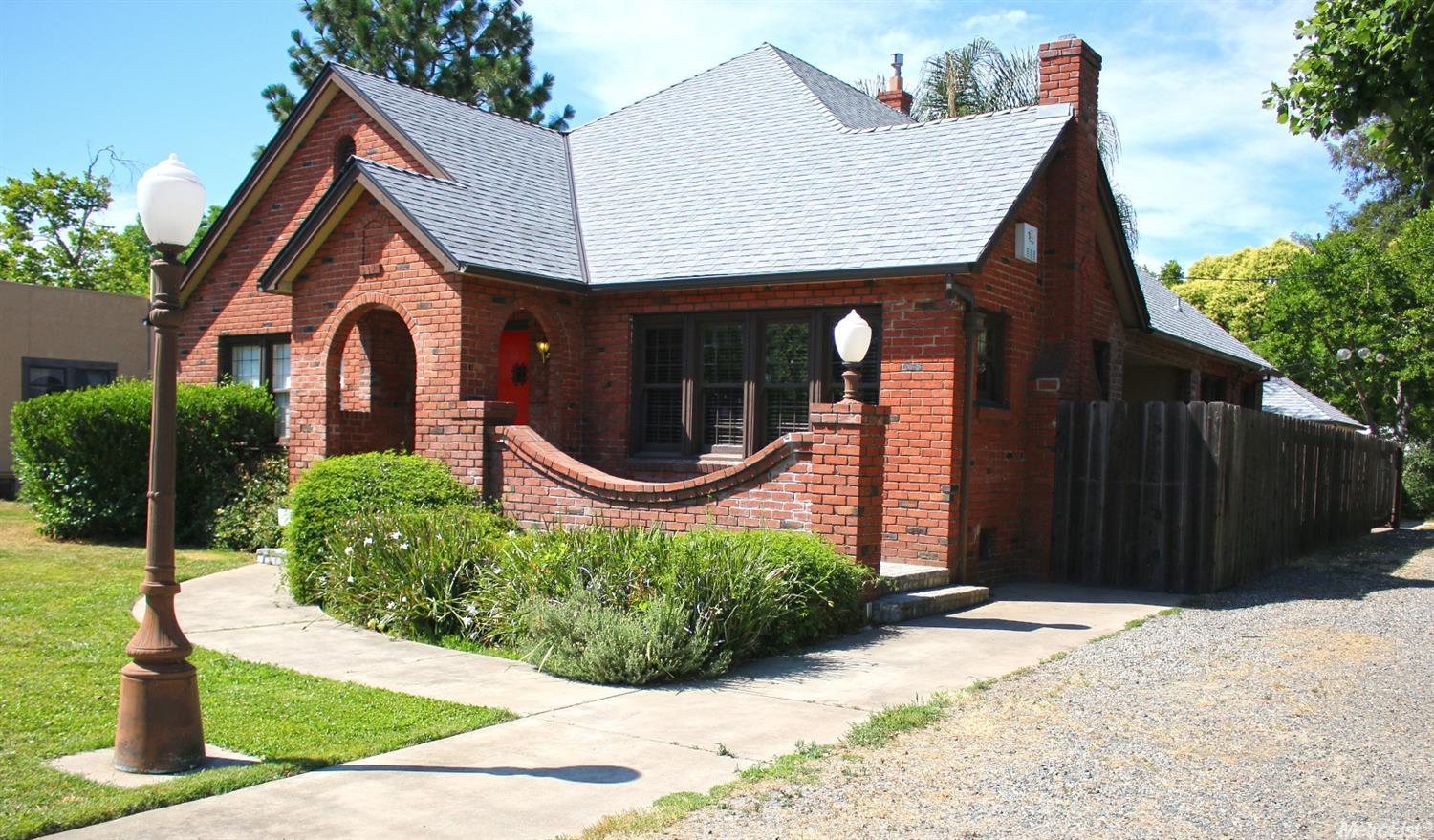 For Sale: 3609 Folsom Blvd Sacramento, CA 95816
