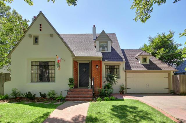 1226 Robertson Way