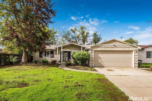 2789 Land Park Dr