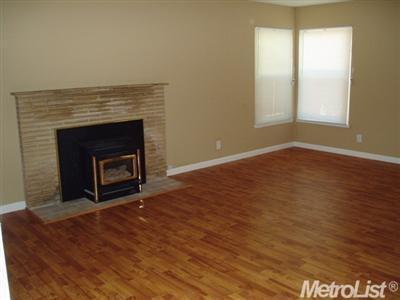 For Sale: 7487 Red Willow St Sacramento, CA 95822