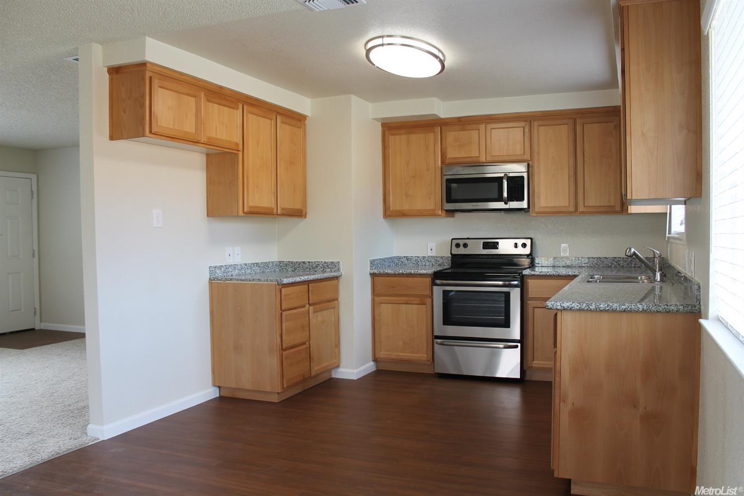 For Sale: 7470 Sylvia Way Sacramento, CA 95822