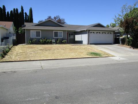 8638 Sunnybrae
