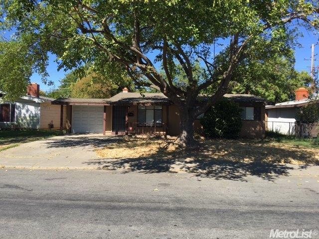 5831 W Sampson Blvd