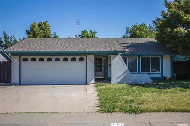 9516 Helio Dr