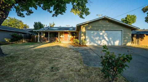 9512 Helio Dr