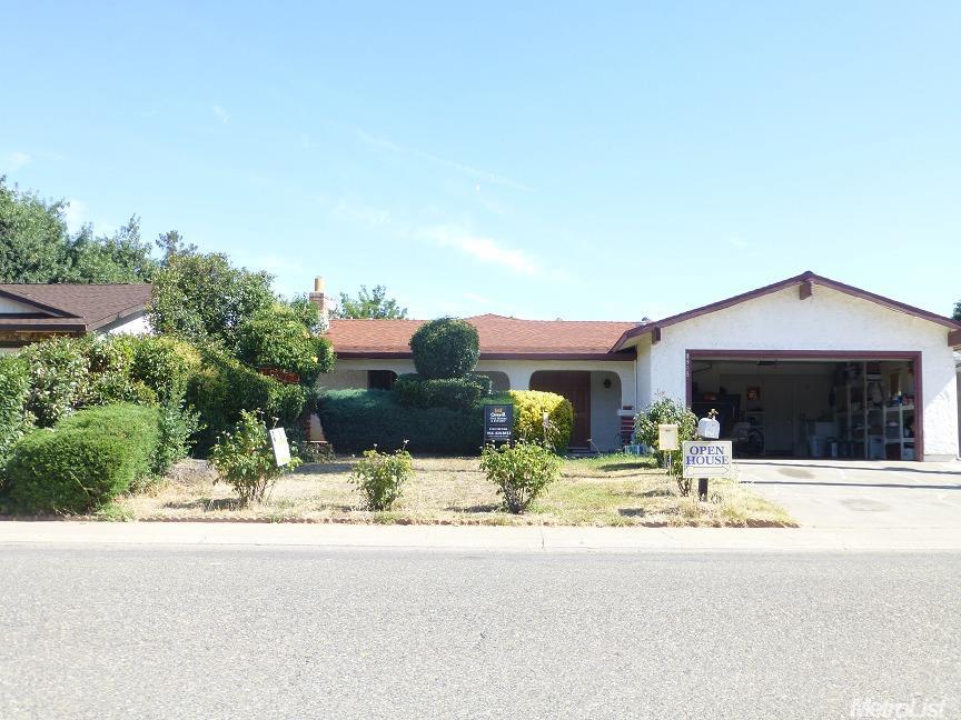 For Sale: 8985 Gainsboro Way Sacramento, CA 95826