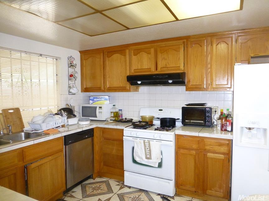 For Sale: 8985 Gainsboro Way Sacramento, CA 95826