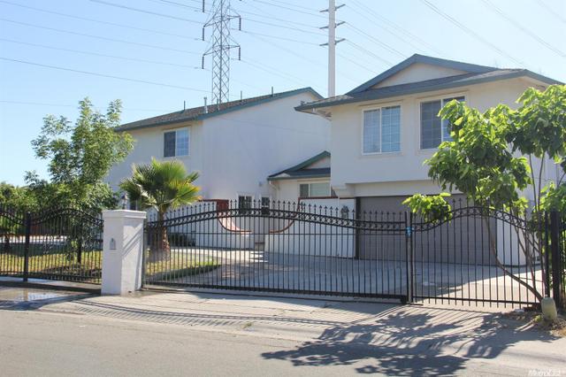 6515 Rancho Adobe Dr