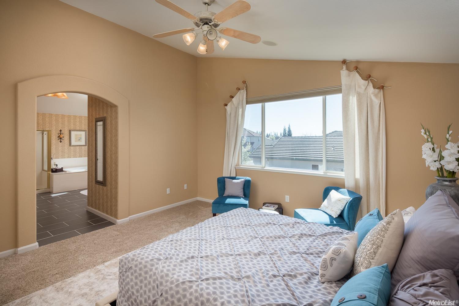 For Sale: 10074 Silver Legends Dr Sacramento, CA 95829