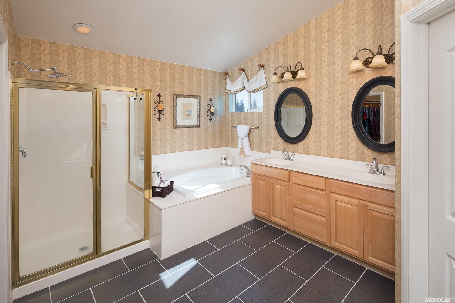For Sale: 10074 Silver Legends Dr Sacramento, CA 95829