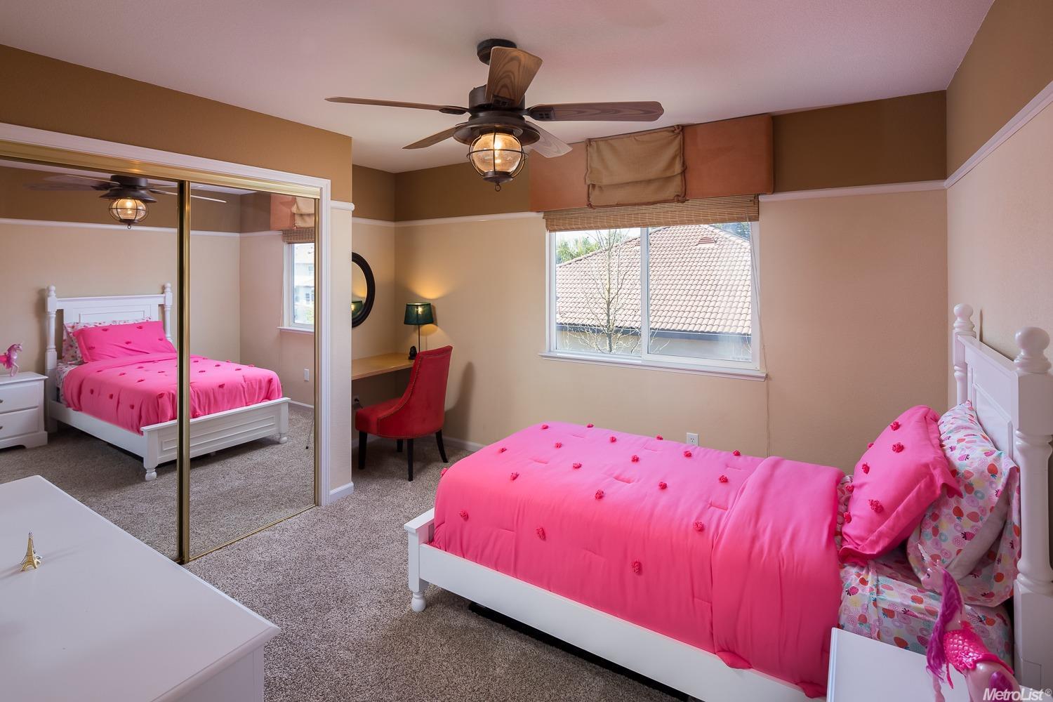 For Sale: 10074 Silver Legends Dr Sacramento, CA 95829