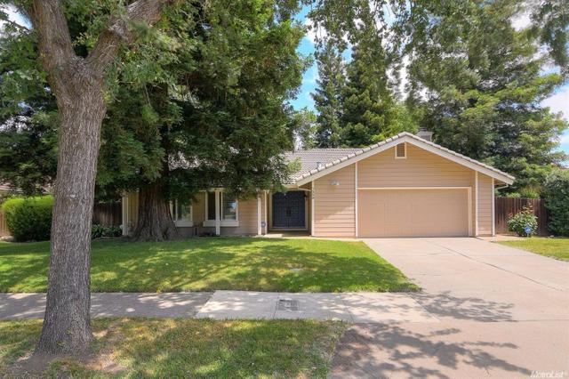 108 Blue Water Cir