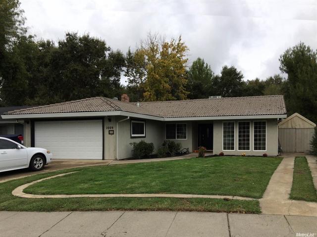 1009 Silver Lake Dr