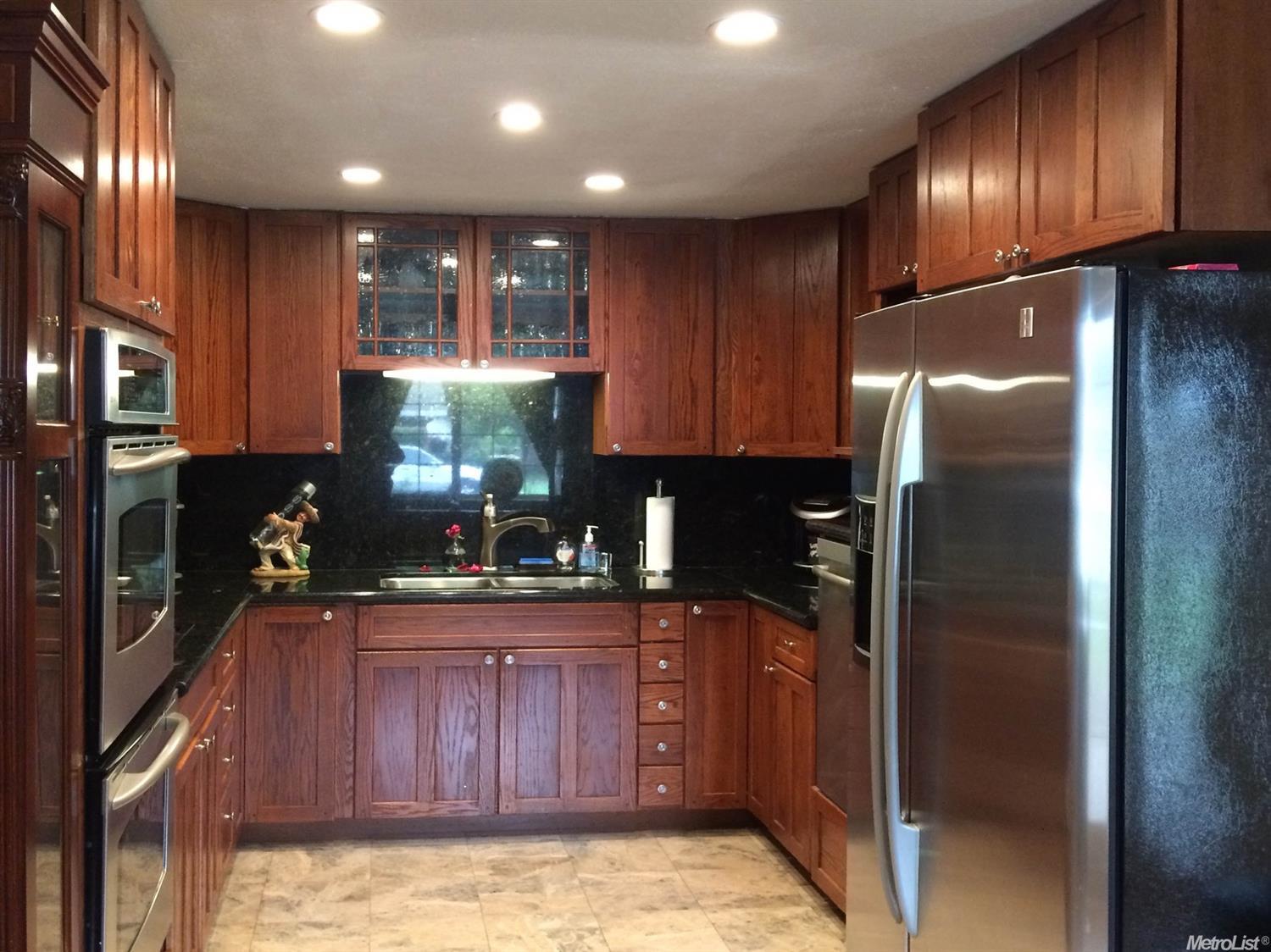 1009 Silver Lake Dr