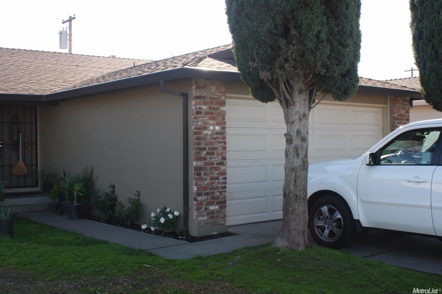1656 Belt Way