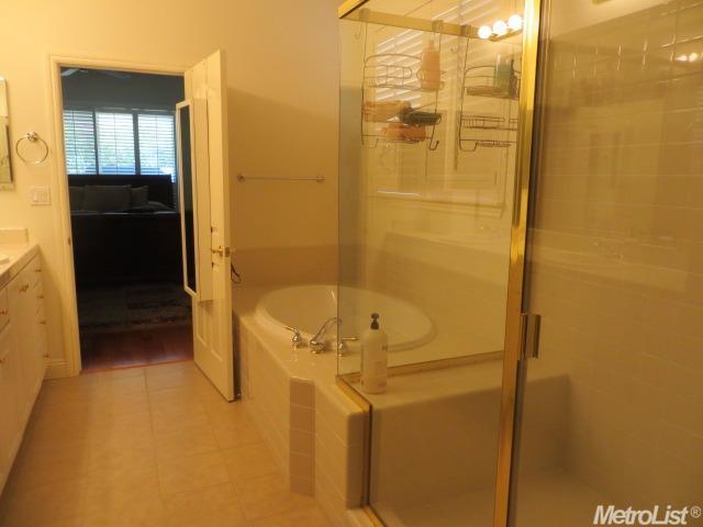 170 Montilla Cir