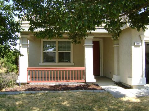 7905 32 Ave