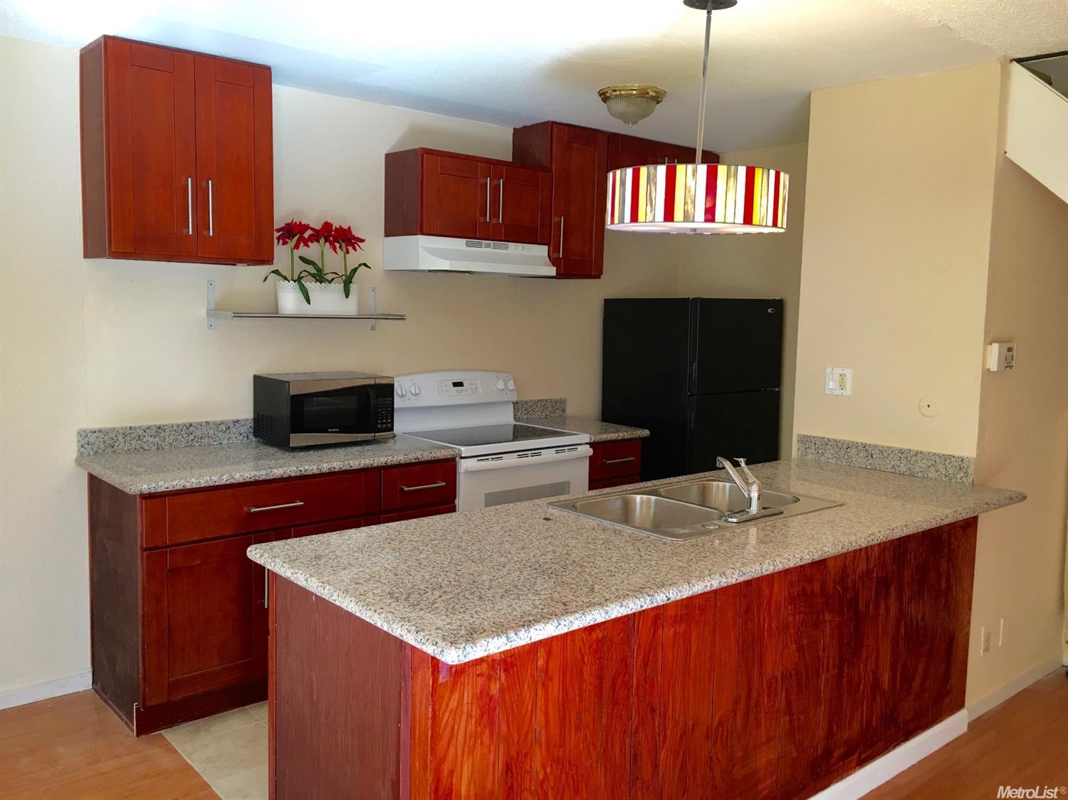 For Sale: 5906 Walerga Rd #APT 3 Sacramento, CA 95842