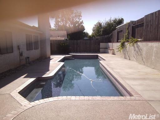 8218 Bluehaven Ct