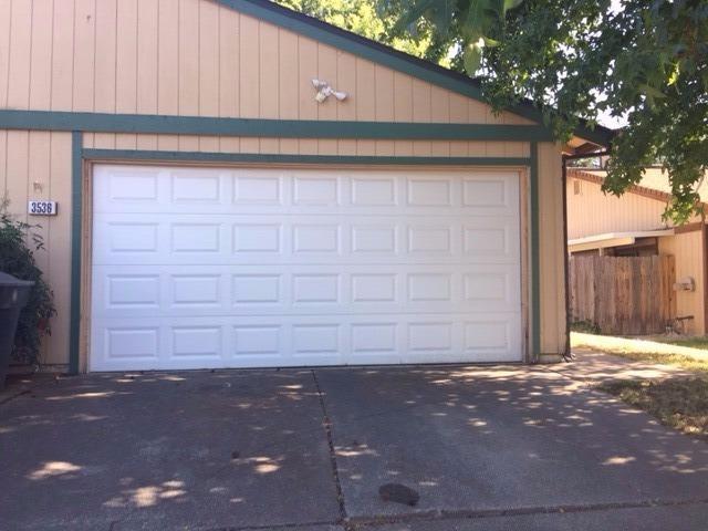 7212 Thomas Dr