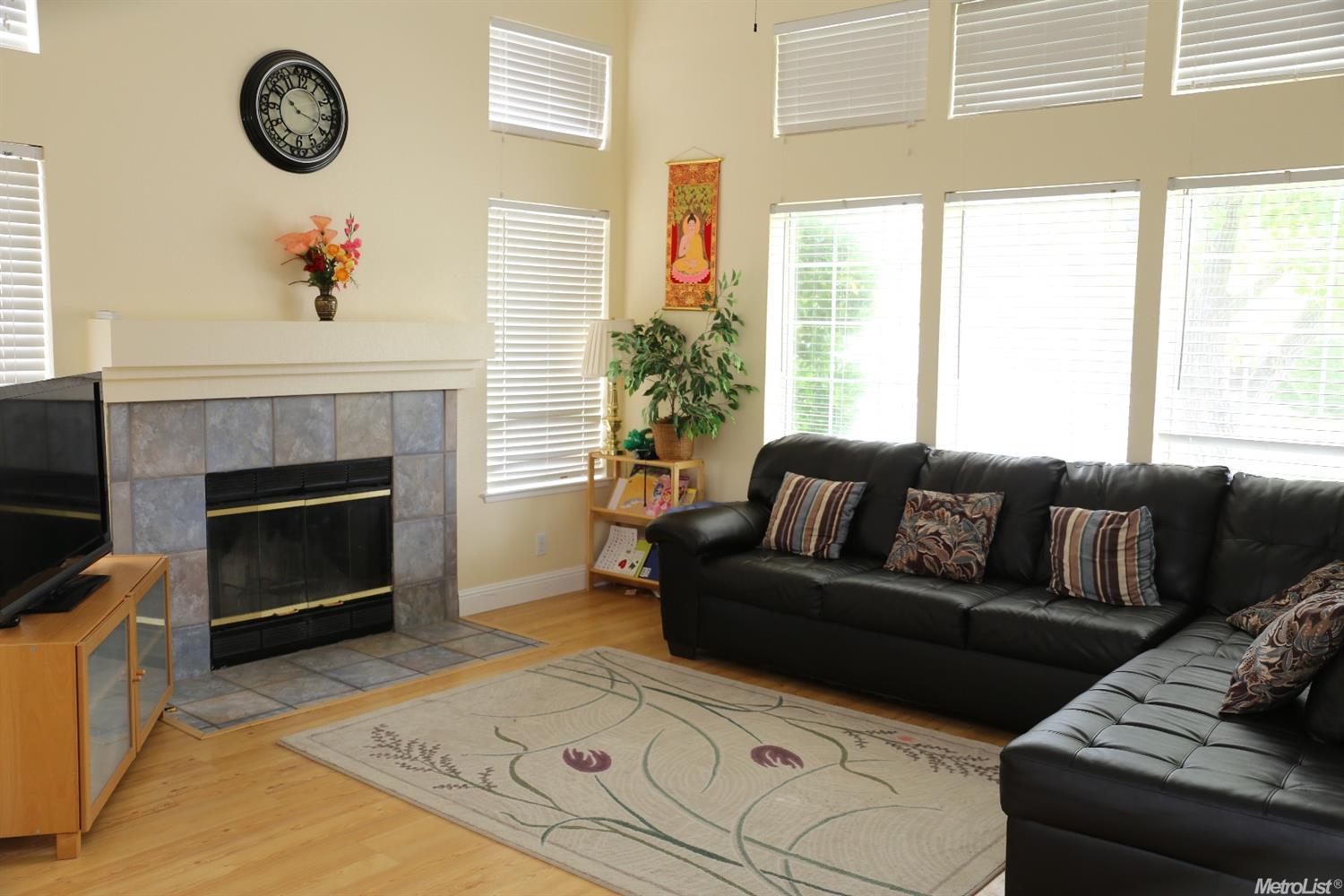 For Sale: 8553 Brisenbourg Way Antelope, CA 95843