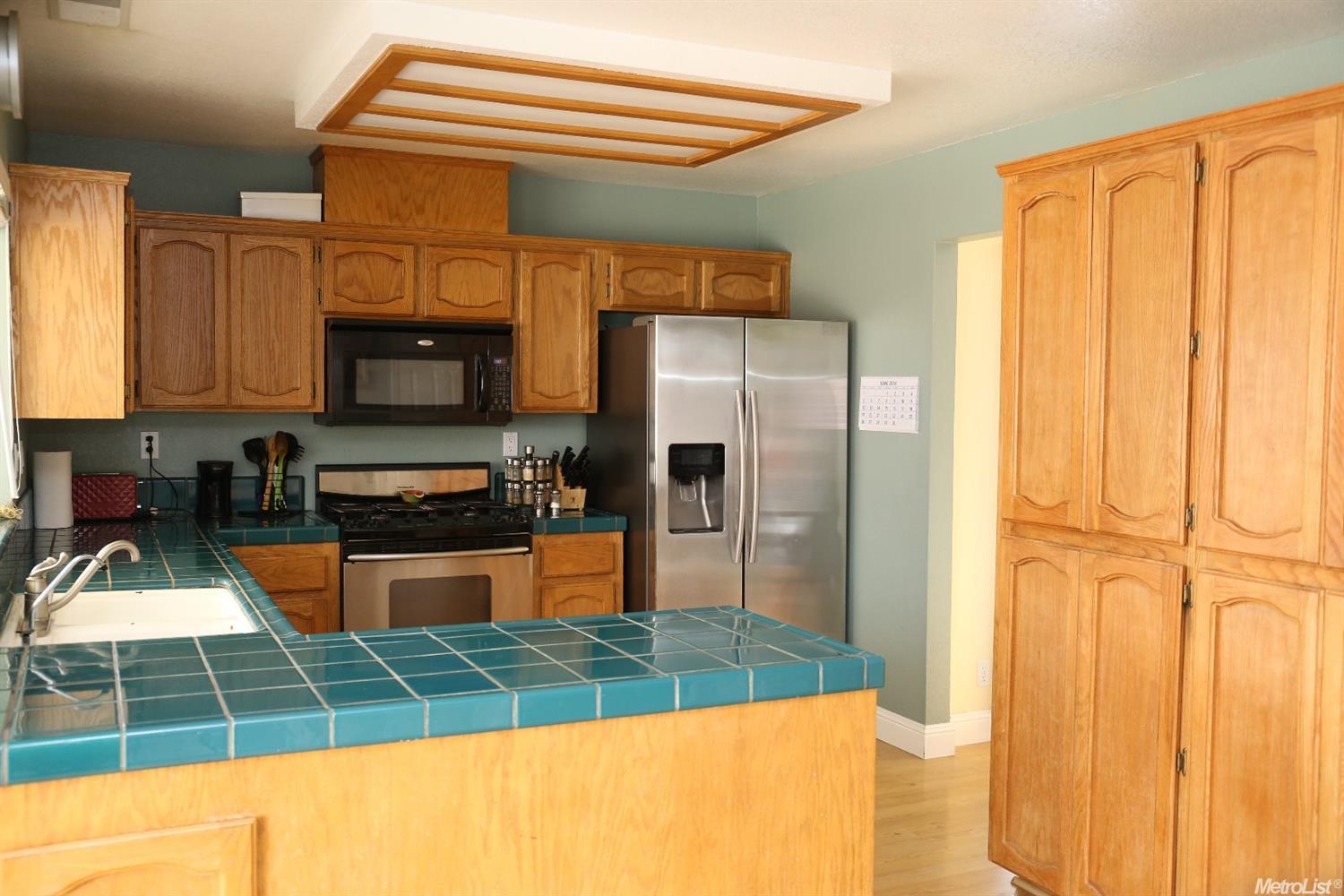 For Sale: 8553 Brisenbourg Way Antelope, CA 95843