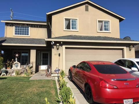 910 G St